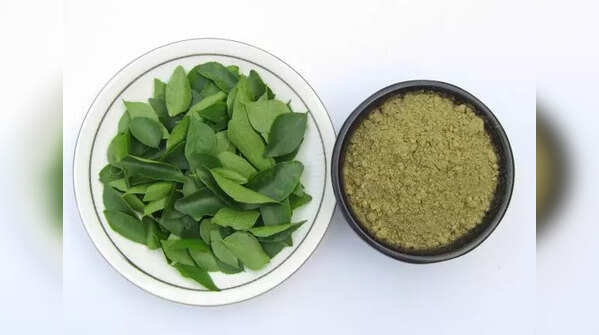 Curry leaf paste for hair growth